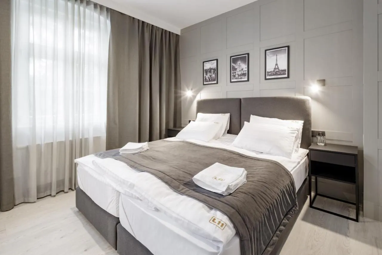 *** Apart Otel Apartamenty L11, Limanowskiego Poznan Polonya