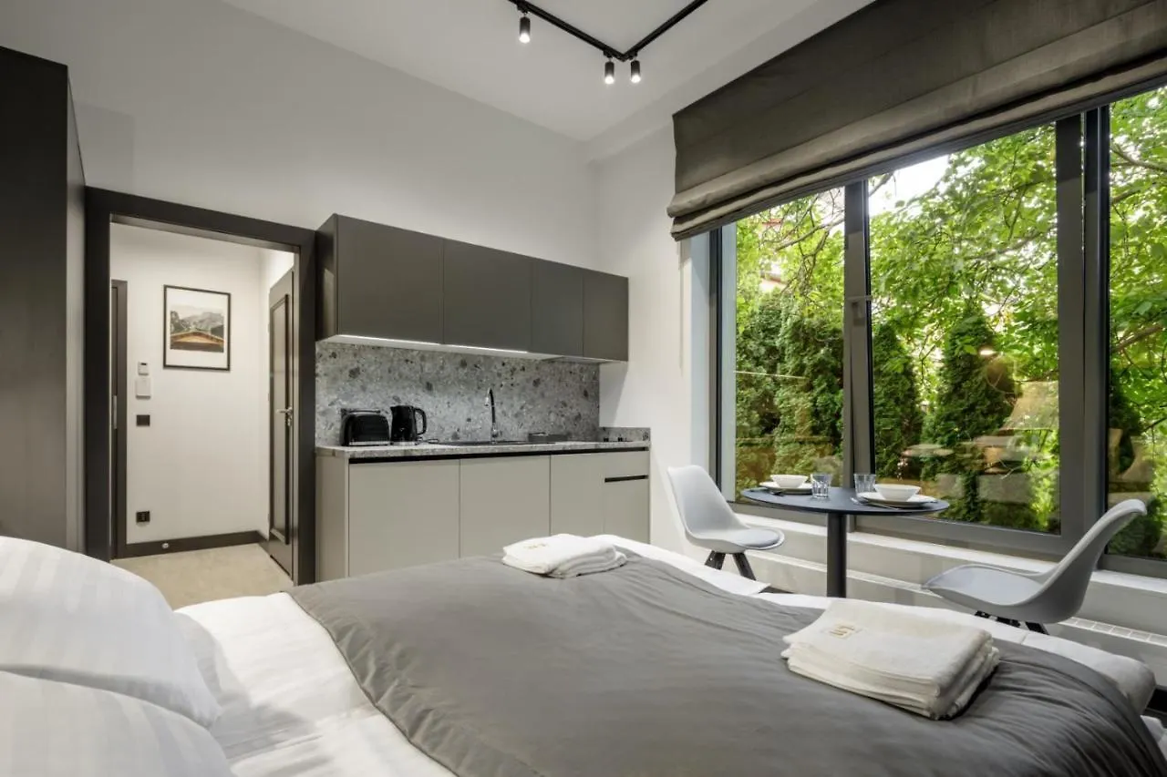 Apart Otel Apartamenty L11, Limanowskiego Poznan