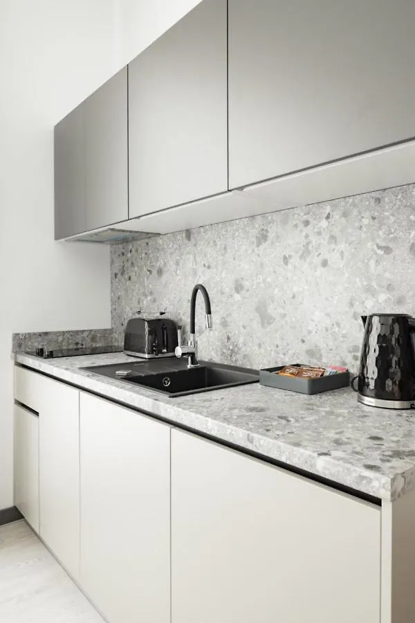 Апарт-отель Apartamenty L11, Limanowskiego Познань