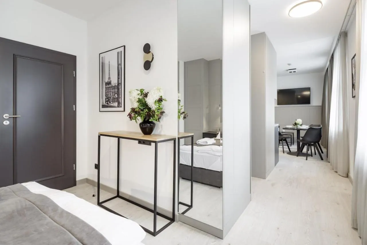 Apartamenty L11, Limanowskiego Poznan Aparthotel