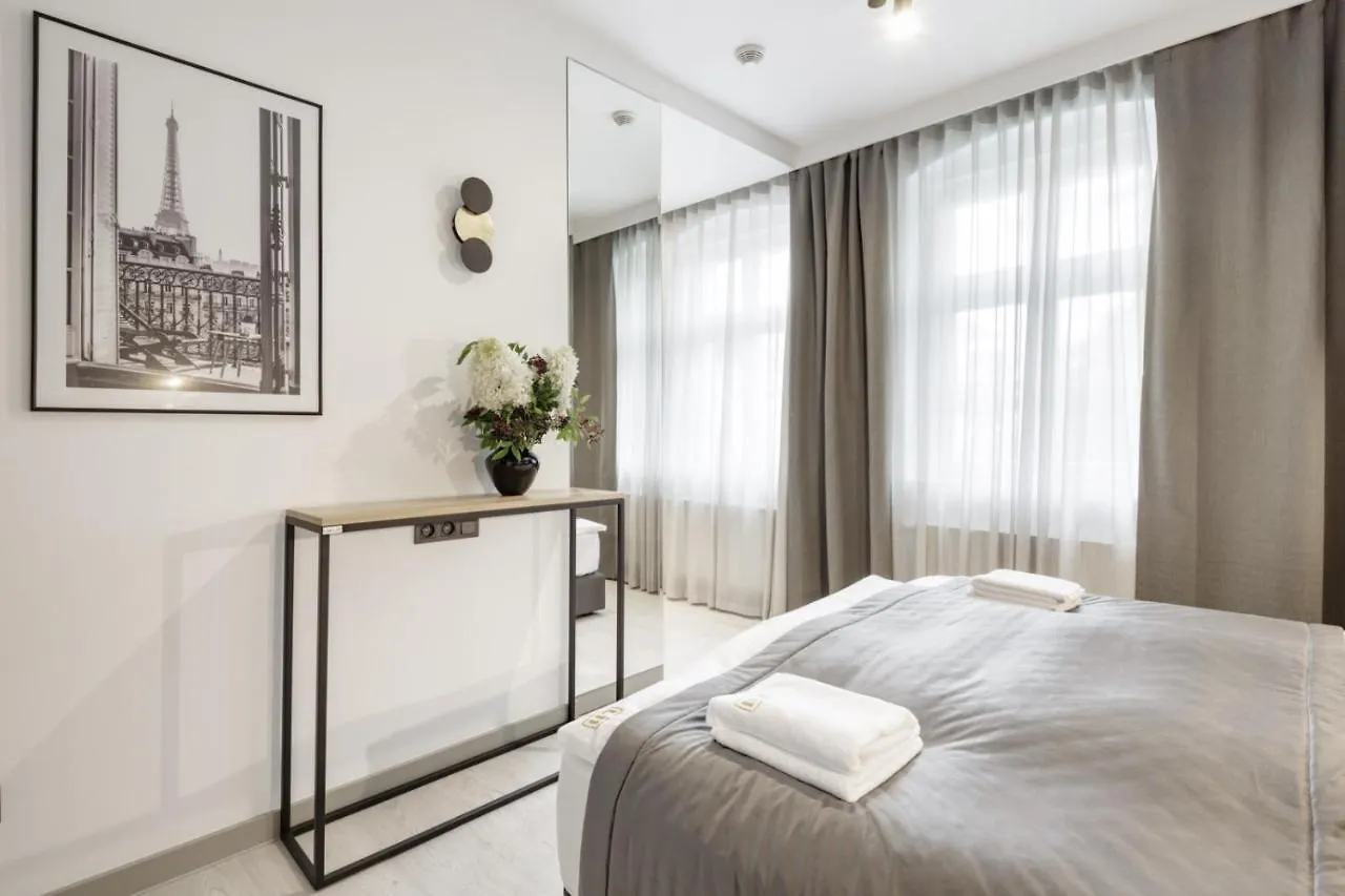 Aparthotel Apartamenty L11, Limanowskiego Poznan