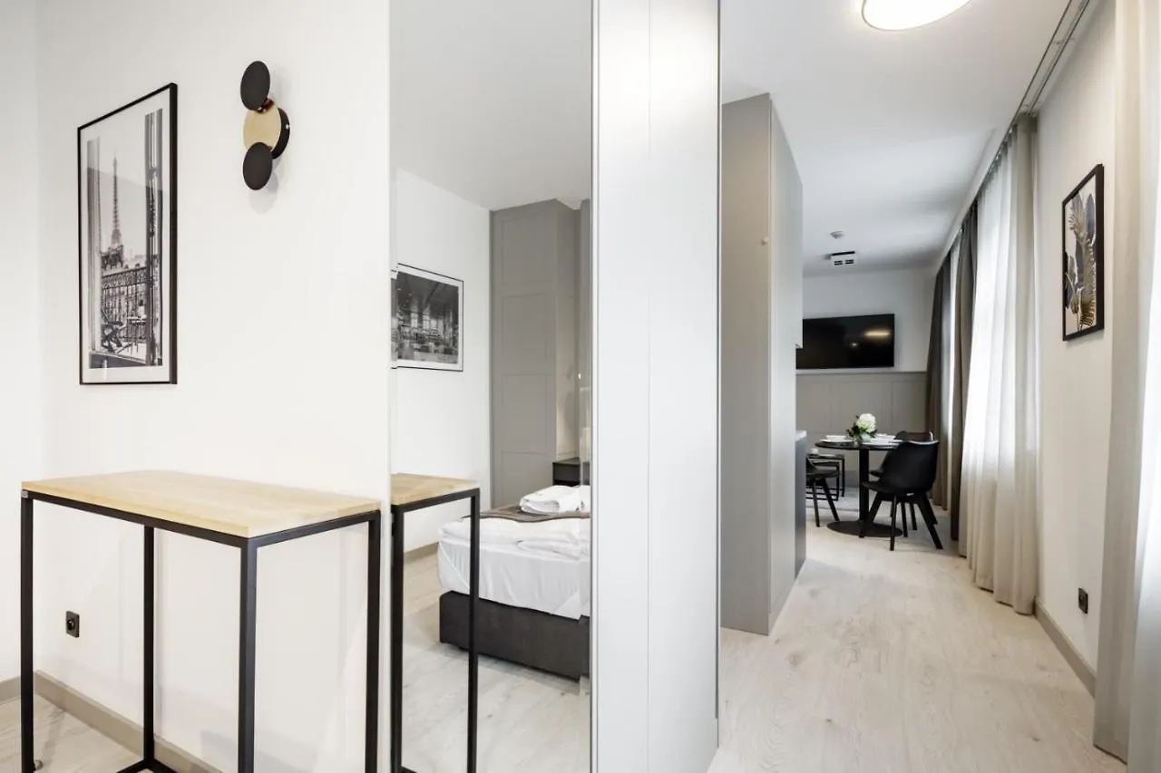 *** Aparthotel Apartamenty L11, Limanowskiego Poznan Poland