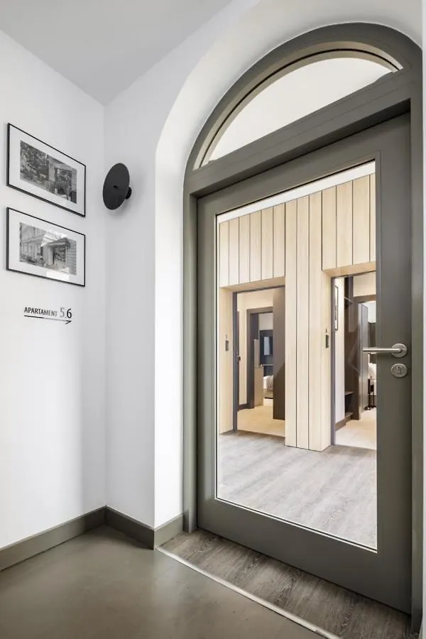 Apartamenty L11, Limanowskiego Poznan 3*,